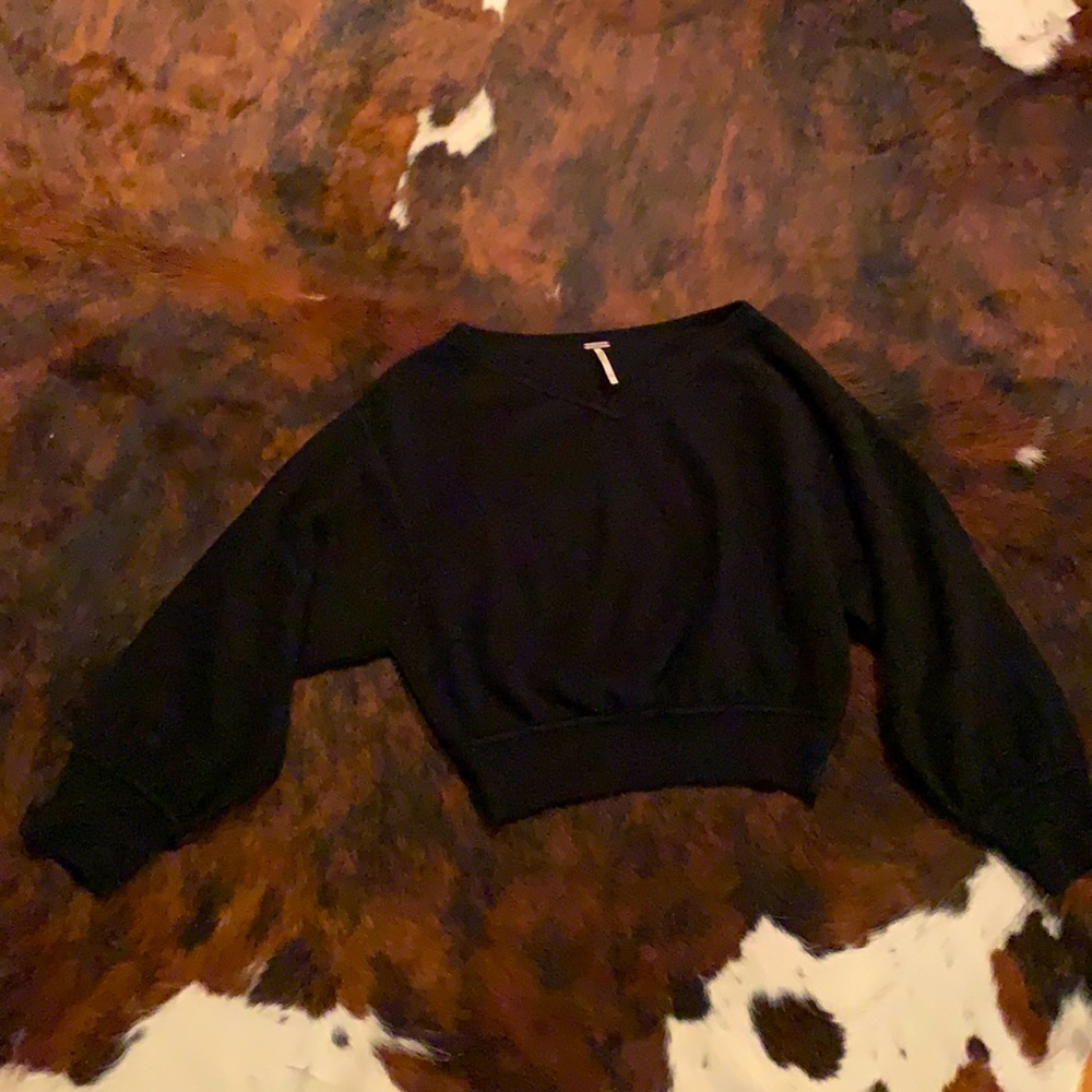 Cashmere Free People v-neck cropped sweater.